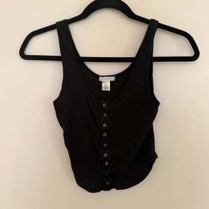 Bozzolo Ribbed Button Up Cropped Tank Top